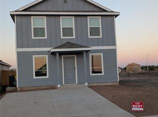 635 Whoopers Loop, Uhland, TX 78640