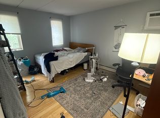 28 Lee St APT 2, Cambridge, MA 02139