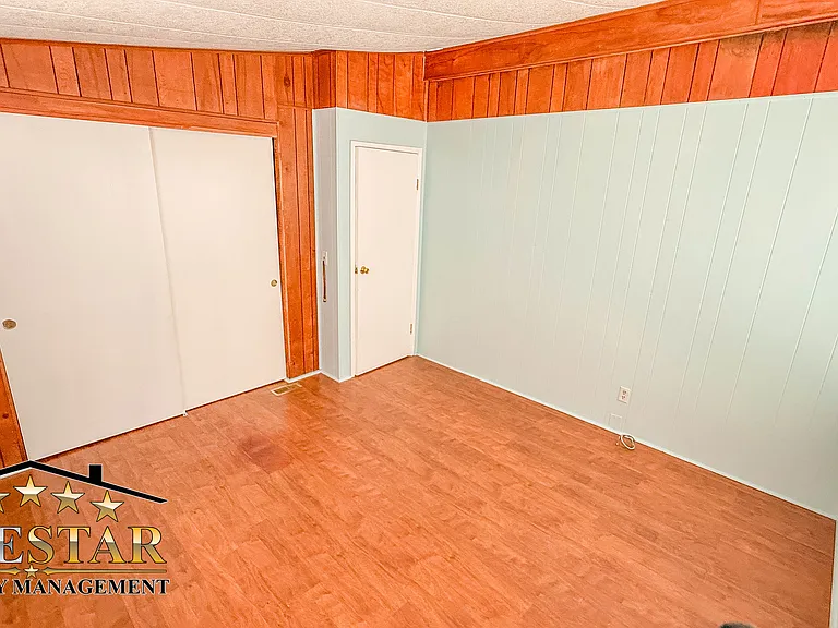 223 McCord Ave — Photo 14