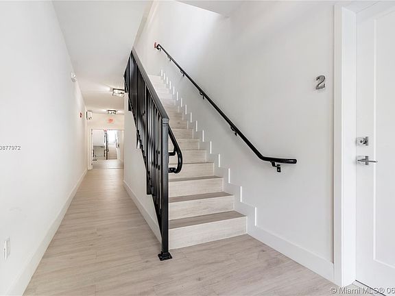 4th image of 624 Santander Ave APT 4