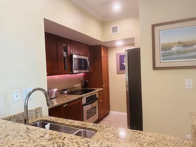 2 bed, 2.0 bath, 1082 sqft, $3,000 — Photo 4