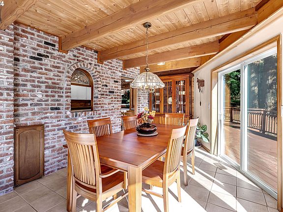 5th image of 1105 SE 326th Ave
