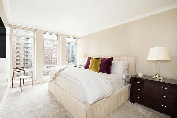 Rented by Kleier Residential | media 4