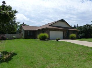 1503 E Tanglewood Rd, Derby, KS 67037