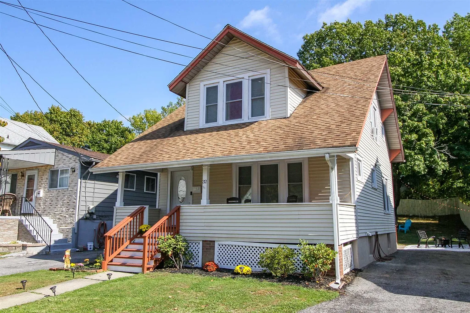 32 Streit Ave photo 1