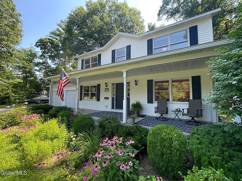 5th image of 34 Iris Avenue