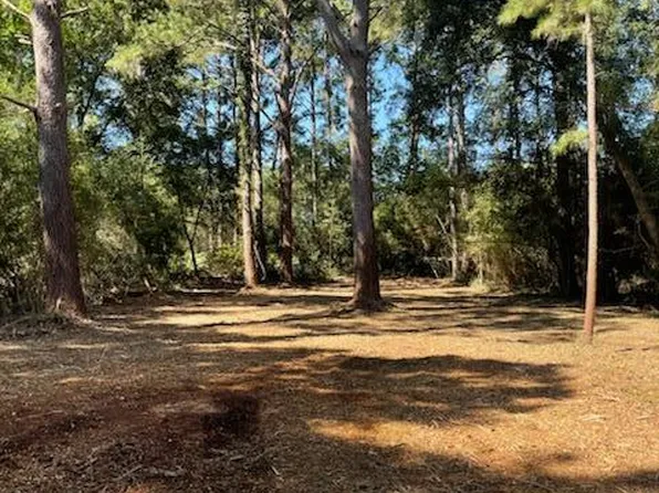 49 Dolphin Point Drive, Beaufort, SC 29907