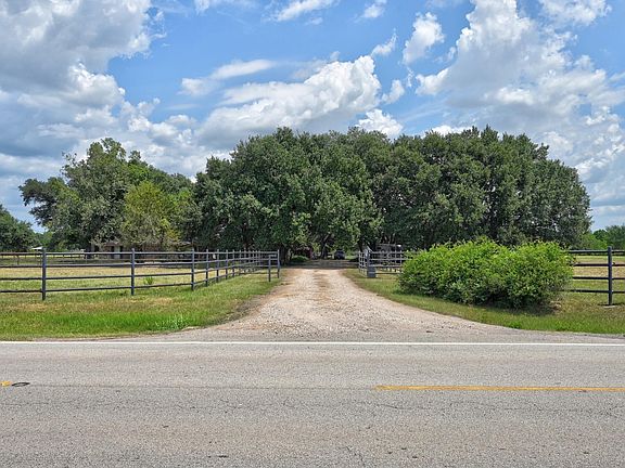 2nd image of 20510 Kickapoo Rd