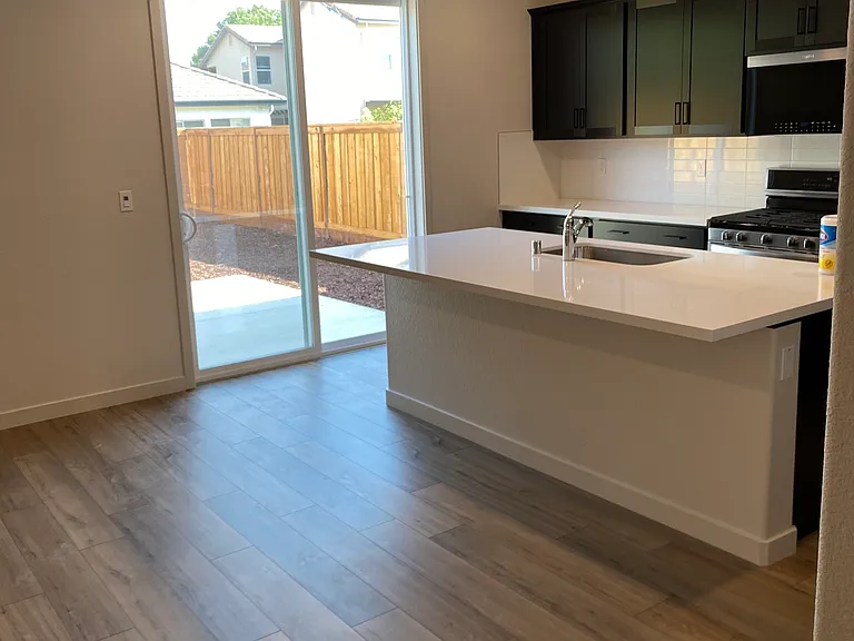706 Diamond Valley Rd — Photo 25