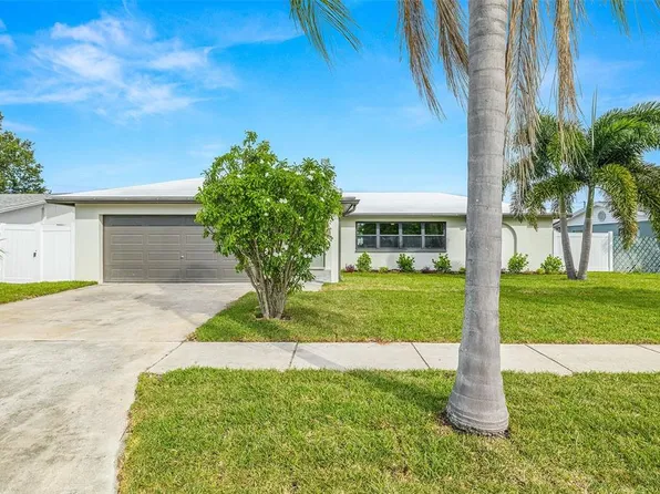 13217 114th St, Largo, FL 33778