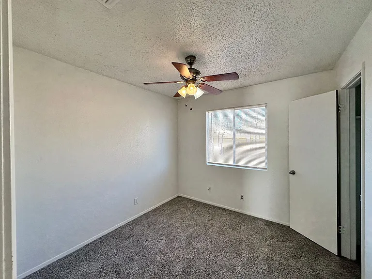 2105 Creekwood Dr — Photo 21