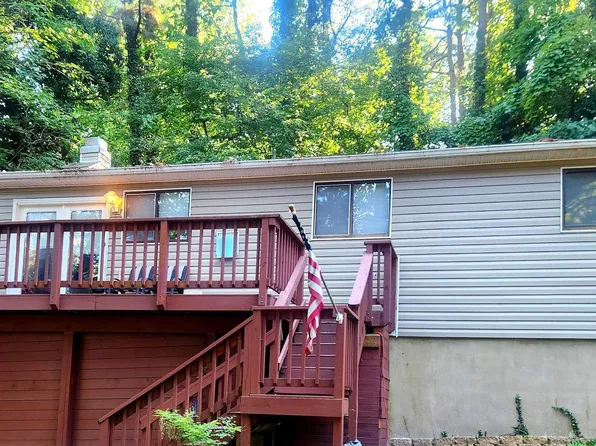 12109 Catalina Dr, Lusby, MD 20657