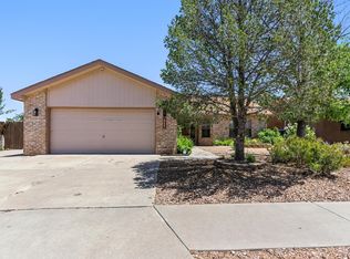 7426 Carson Trl NW, Albuquerque, NM 87120