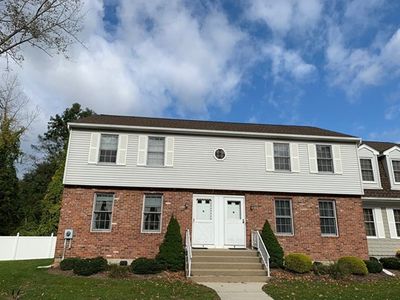 283 Fuller Rd APT M, Chicopee, MA, 01020