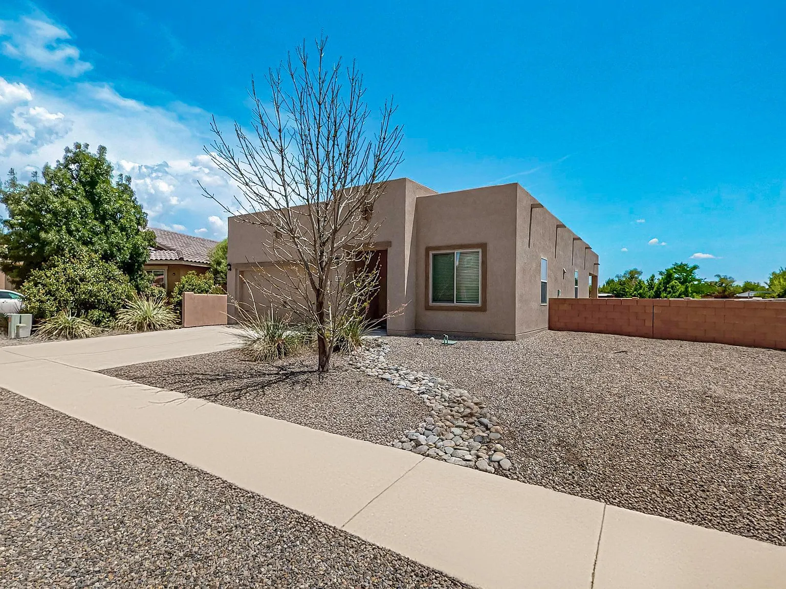 3 bed, 1723 sqft, $2,750 — Photo 1
