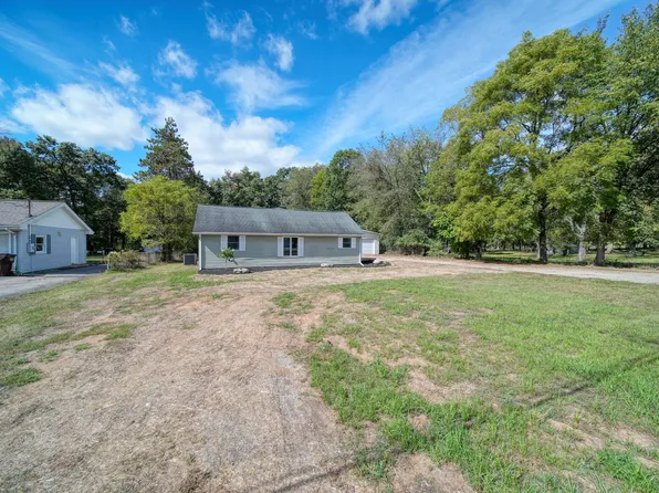 5440 Hague Ave, Jackson, MI 49203
