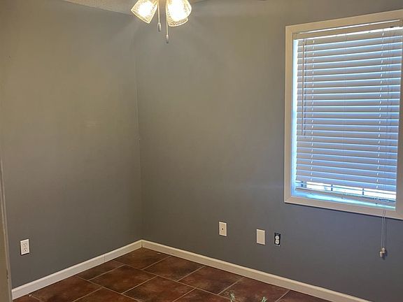 5th image of 325 County Road 368