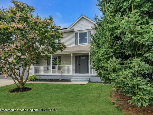 1428 Spray Avenue, Beachwood, NJ 08722