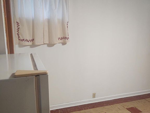 3rd image of 3015 Cass St APT 1
