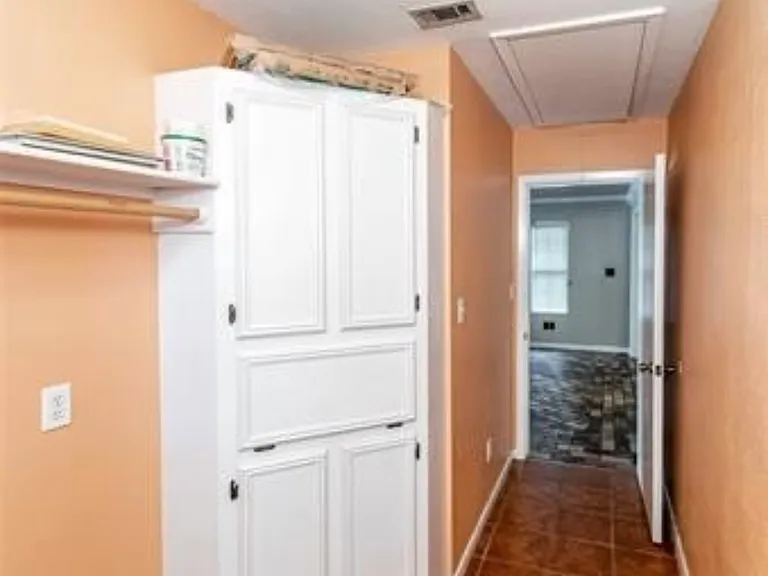 2407 Arlington Pl — Photo 34