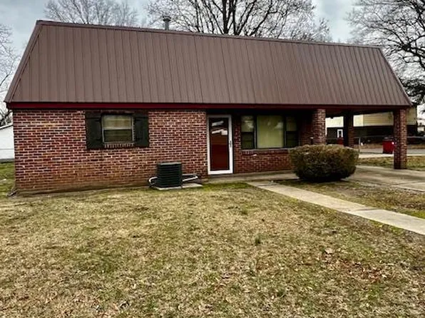 106 Lions St, Sikeston, MO 63801