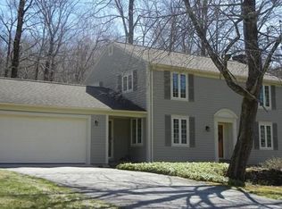 8 Russell Rd, Wilbraham, MA 01095