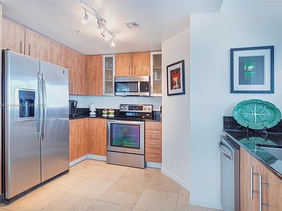 5th image of 7900 Harbor Island Dr APT 1409