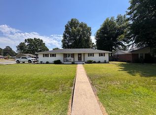 1011 E Sparks St, Hazen, AR 72064