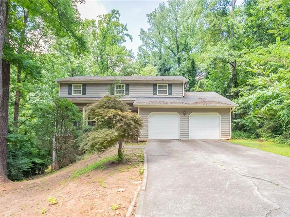 206 Hauteur Pl SW, Lilburn, GA 30047