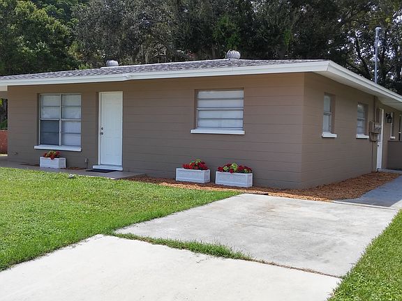 Unit B Driveway