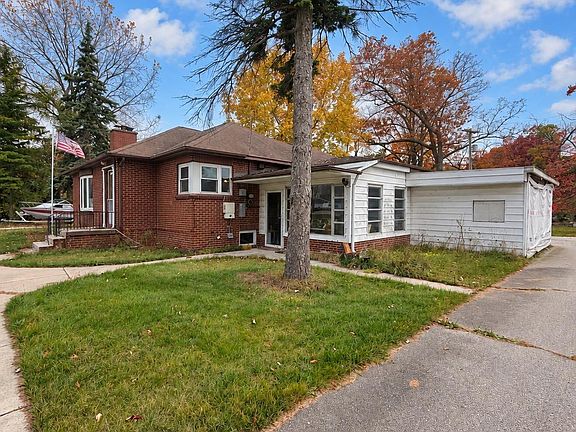 4th image of 2554 S Huron Rd
