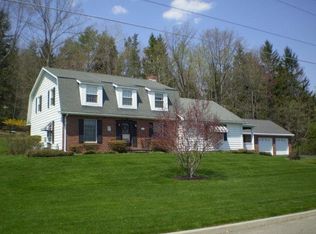 913 Hickory Tree Ter, Elmira, NY 14905