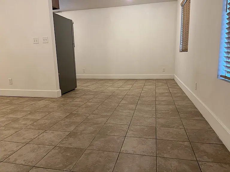 223 S Montgomery St #2 — Photo 6