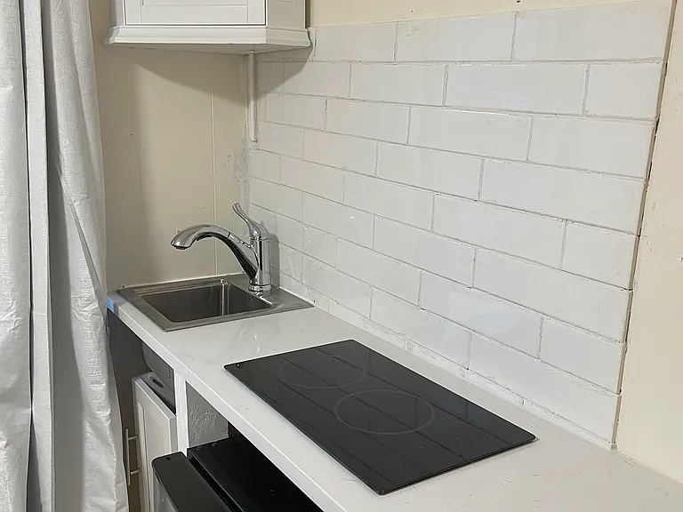 41 Essex Rd #2 — Photo 1