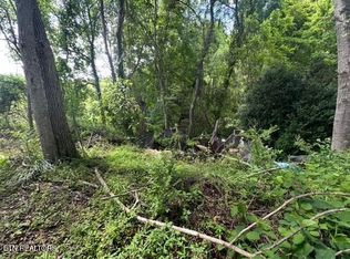 Gobble Dr, Rose Hill, VA 24281