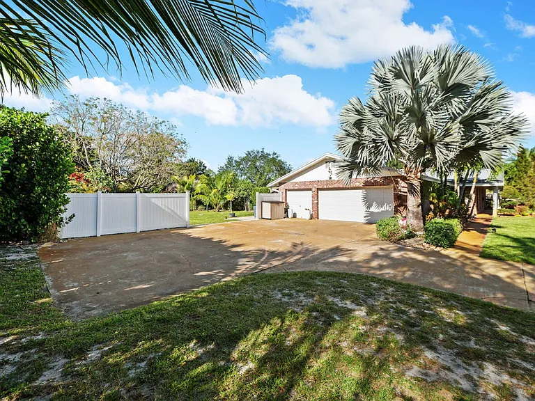4501 Briarcliff Ln #ID1369675P — Photo 40