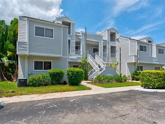 3rd image of 3409 NW 44th St APT 101