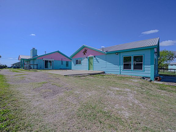 4th image of 462 Copano Ridge Rd