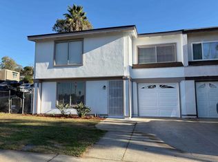 921 Lemon Ave, Vista, CA 92084