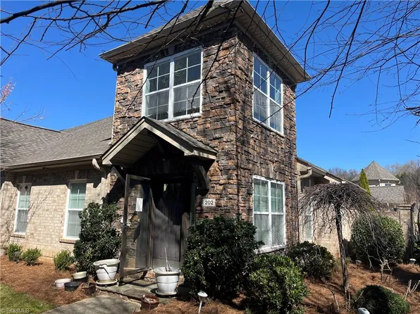 202 Castellum Sq, Winston Salem, NC 27127