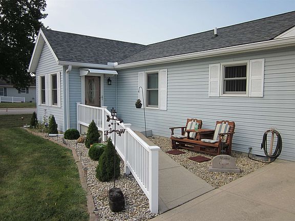 2nd image of 126 S Worman Dr