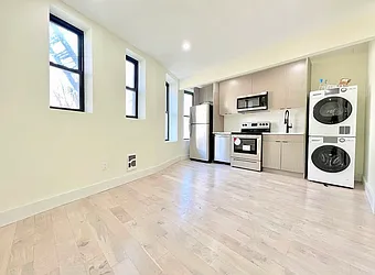 2112 Regent Place, #2W