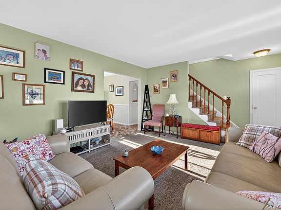 5th image of 59 Holly Road