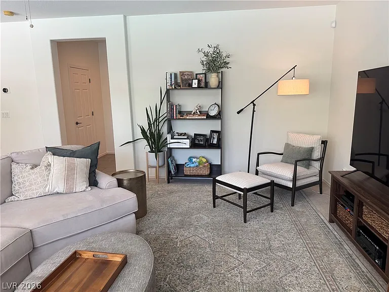2925 Green Falls Ave — Photo 7