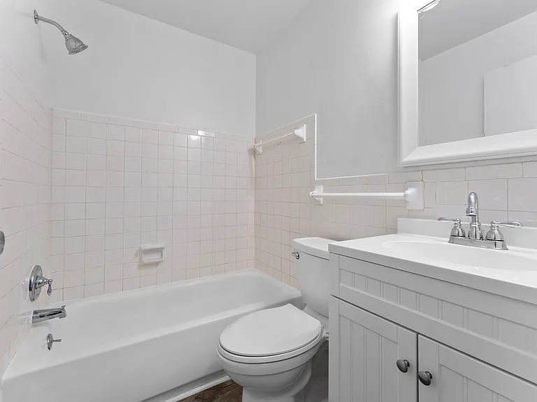 202 S Kenmore Rd #202 — Photo 7