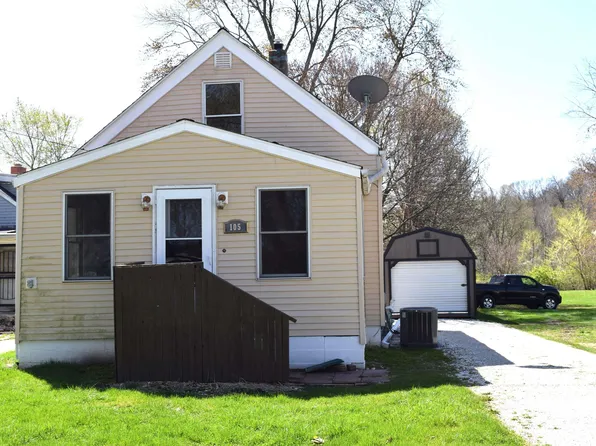 105 Moschel St, East Peoria, IL 61611