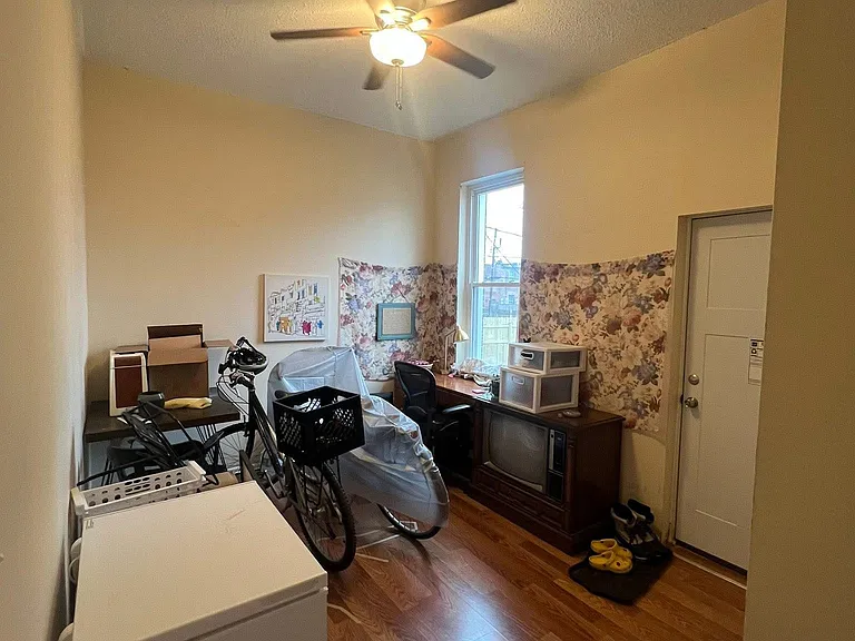 4376 Gibson Ave — Photo 9