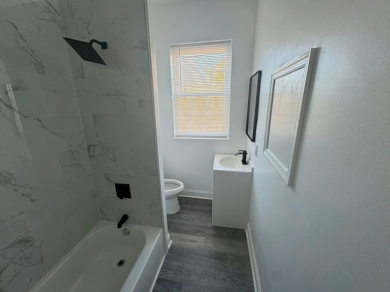 346 N 52nd St #2 — Photo 9