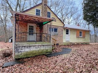 131 Bay Tree Ln, Butler, PA 16002