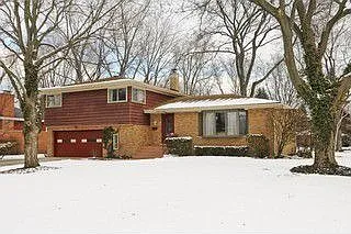 809 S Elm St photo 1